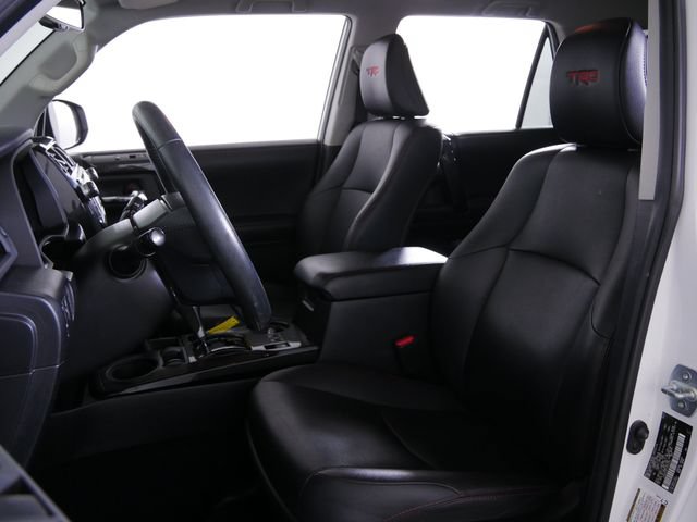 Used 2018 Toyota 4Runner TRD Off-Road Premium AWD/4WD image 22