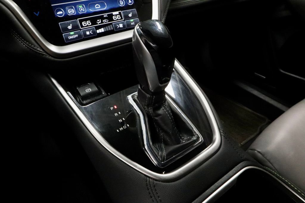 Used 2025 Subaru Outback Onyx Edition AWD/4WD image 28