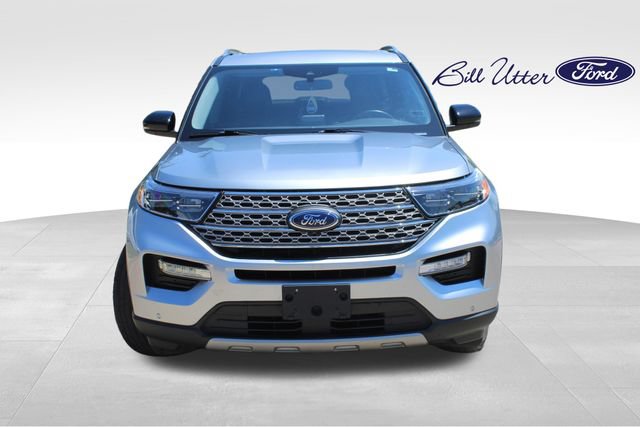 Certified 2024 Ford Explorer Limited w/ Limited Technology Package RWD image 2