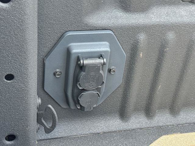 Certified 2023 Ford F350 4x4 Crew Cab Super Duty image 7