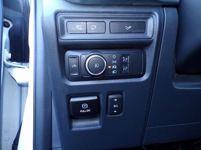 Certified 2023 Ford F150 Lariat w/ Equipment Group 502A High image 19