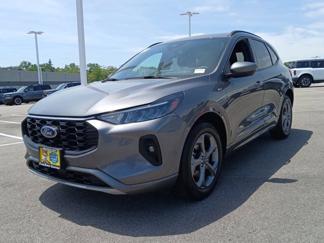 Certified 2023 Ford Escape ST-Line Select w/ Tech Pack #1 AWD/4WD image 6