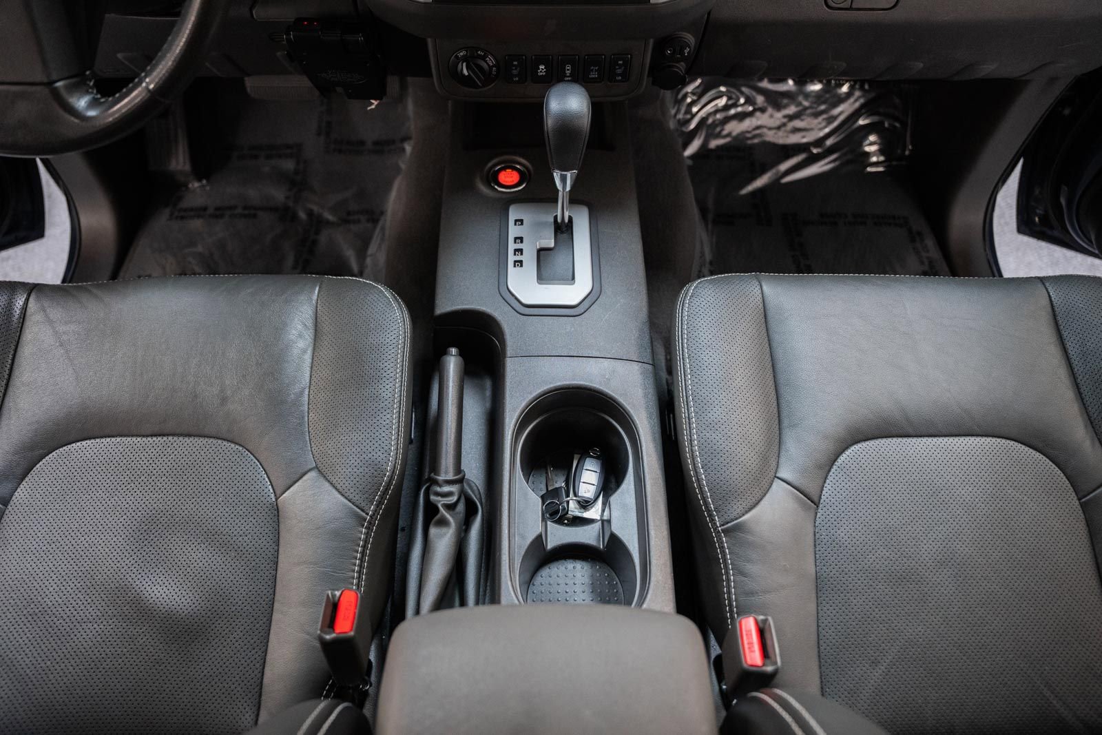 Used 2021 Nissan Frontier PRO-4X w/ Pro-4x Utility Package AWD/4WD image 33