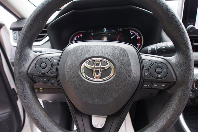 Used 2024 Toyota RAV4 XLE w/ Convenience Package FWD image 21