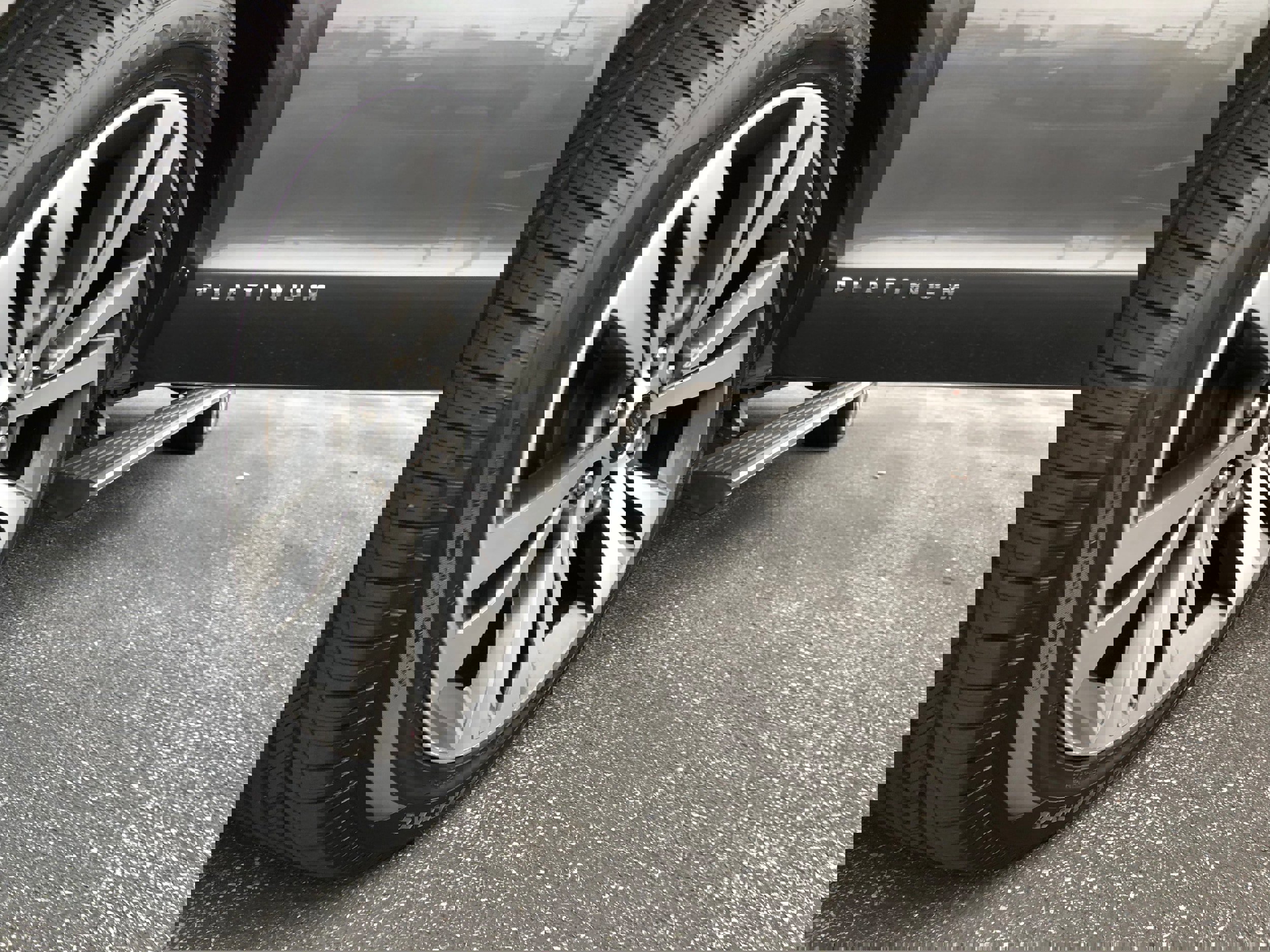 Certified 2021 Ford Expedition Max Platinum image 23