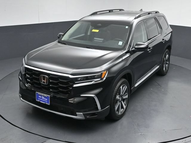 Used 2025 Honda Pilot Touring image 47