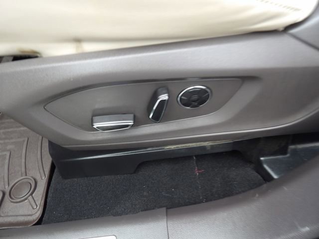 Certified 2020 Ford Explorer Platinum w/ Premium Technology Package image 27