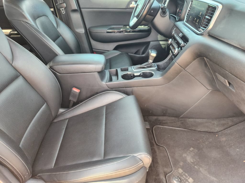 Used 2022 Kia Sportage EX FWD image 13