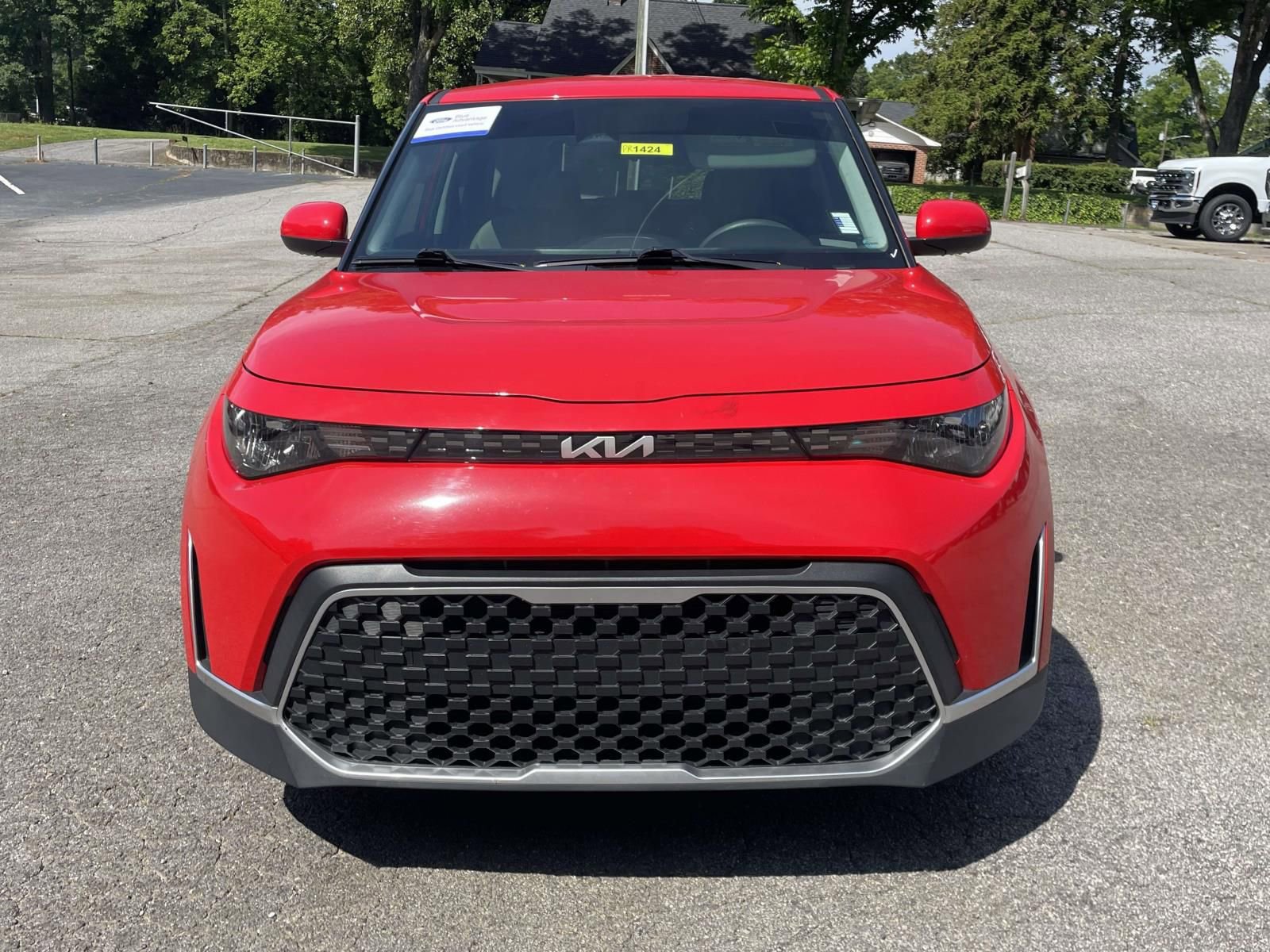 Used 2024 Kia Soul LX w/ Option Group 015 FWD image 11