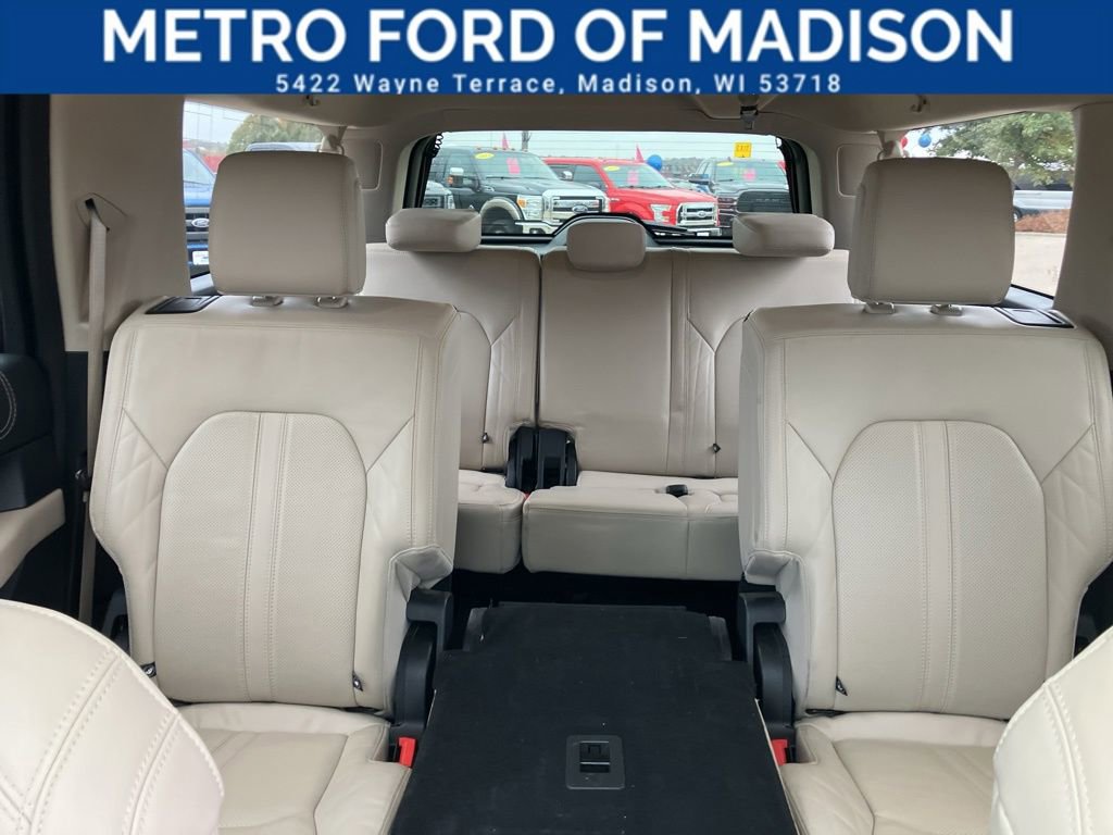 Certified 2022 Ford Expedition Max Platinum image 38