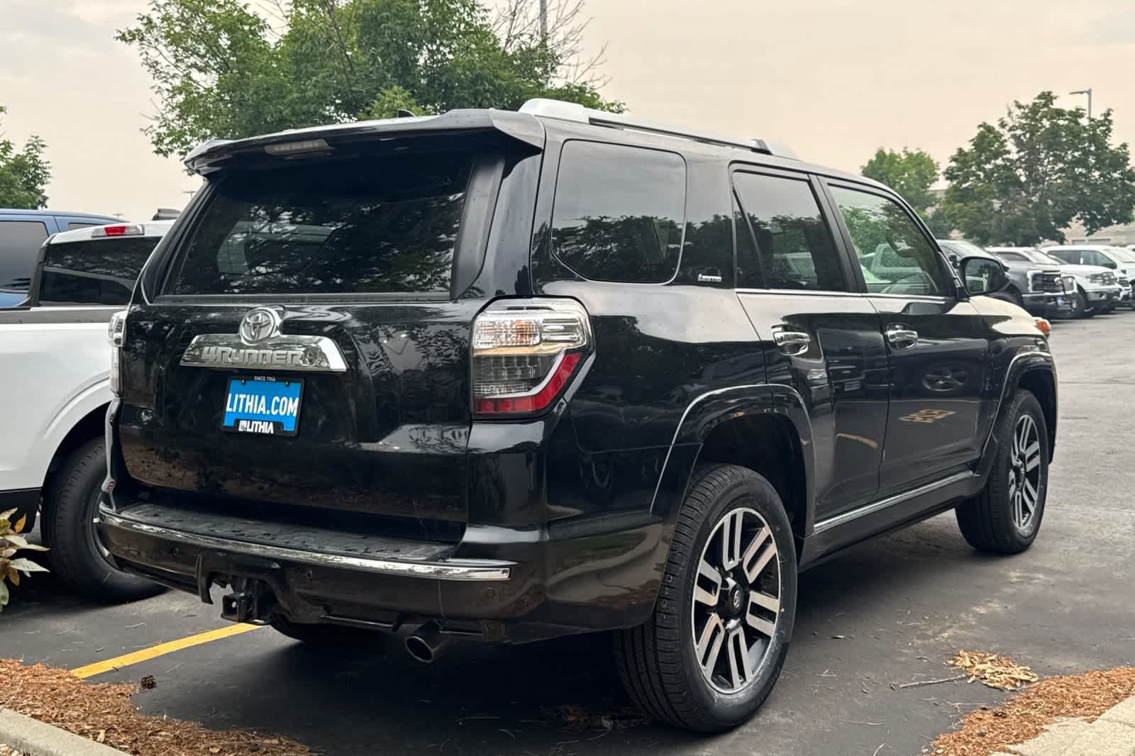 Used 2023 Toyota 4Runner Limited w/ Wilderness Package (TMS) AWD/4WD image 4