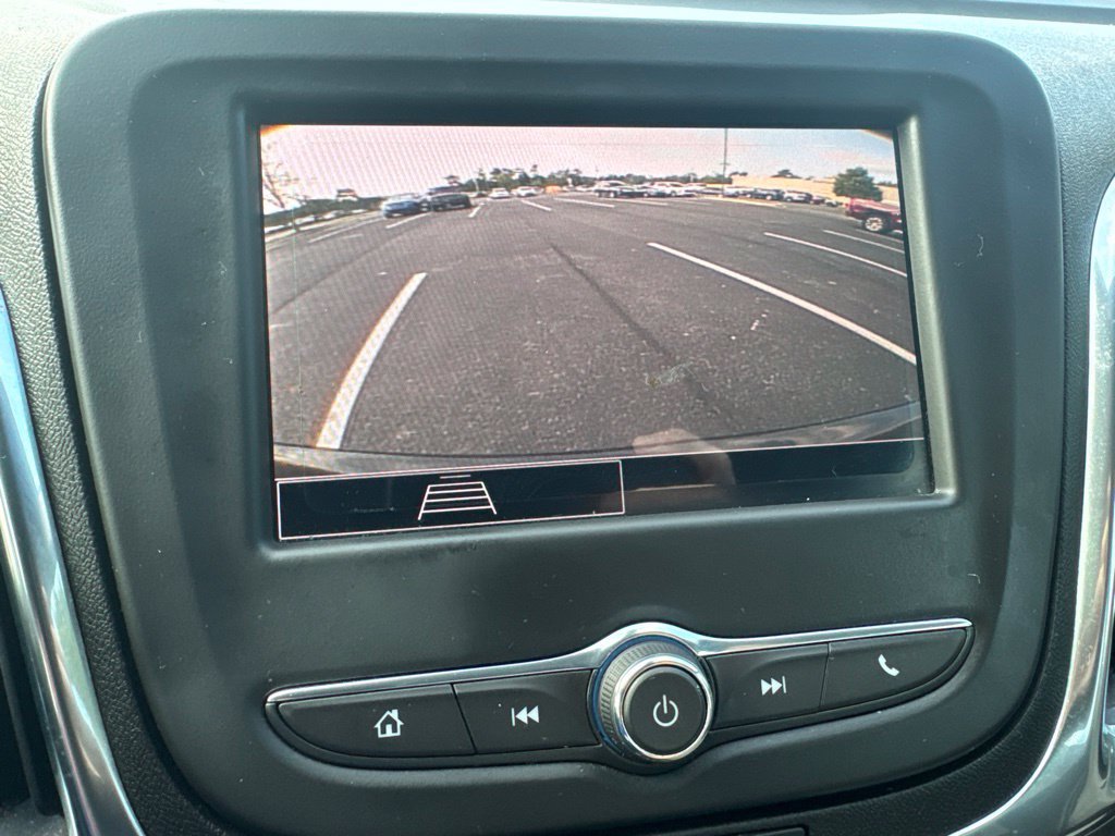 Used 2024 Chevrolet Equinox LS w/ Midnight Edition FWD image 16