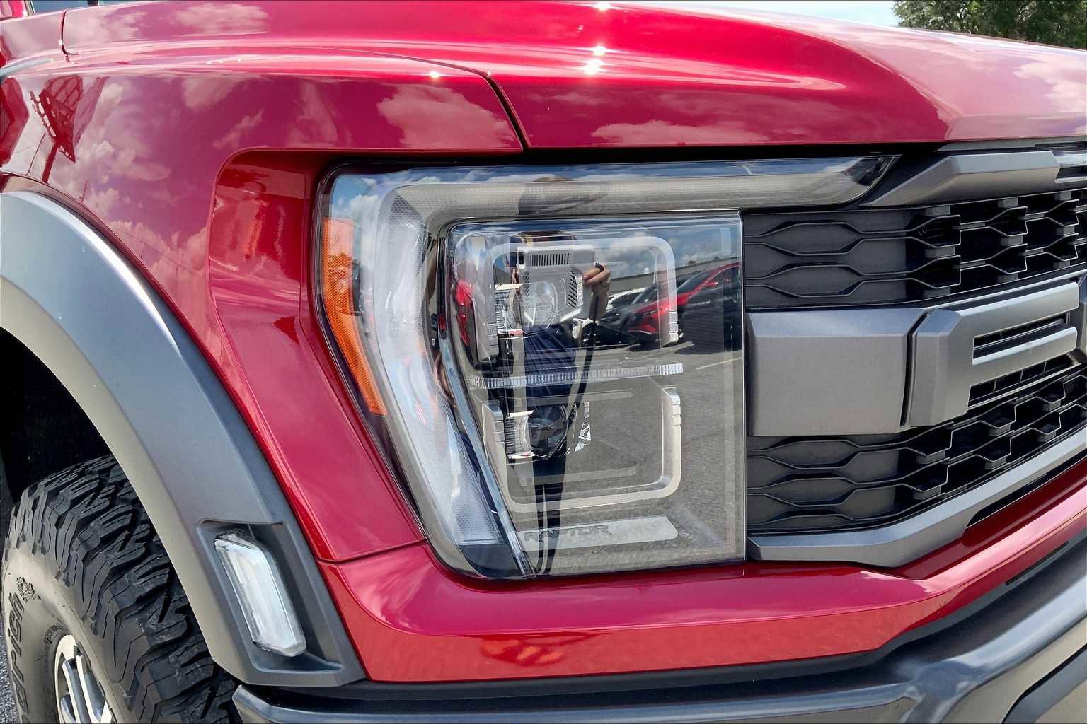 Certified 2022 Ford F150 Raptor w/ Equipment Group 801A High image 28