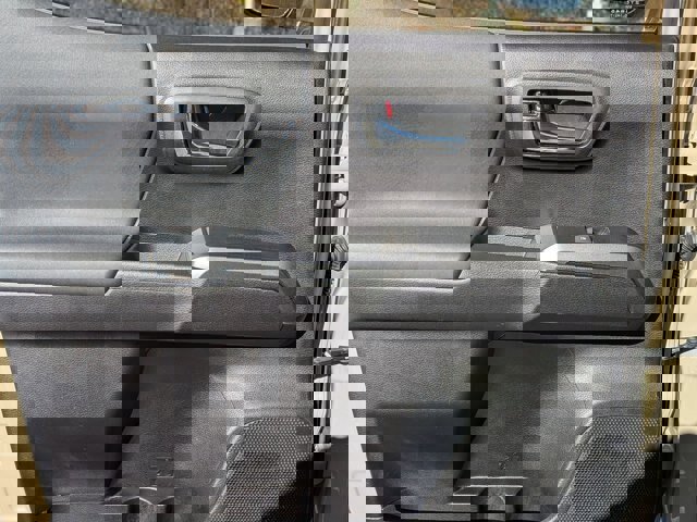 Used 2020 Toyota Tacoma TRD Off-Road image 27