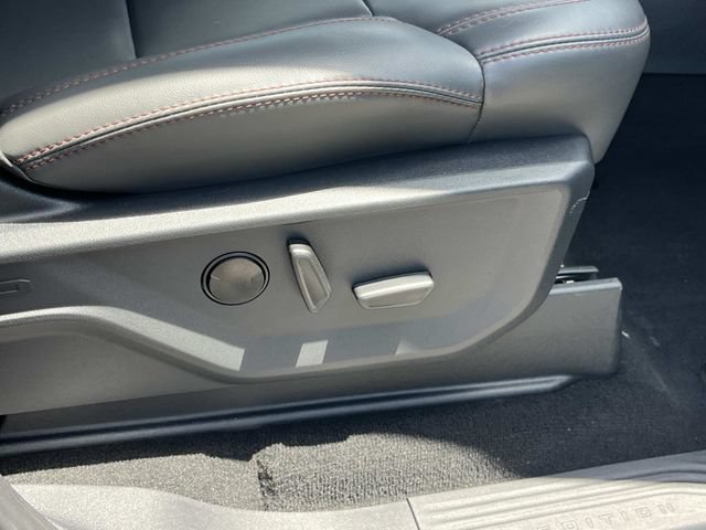 Certified 2025 Ford Expedition Active AWD/4WD image 31