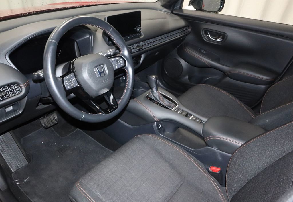 Used 2023 Honda HR-V Sport image 25