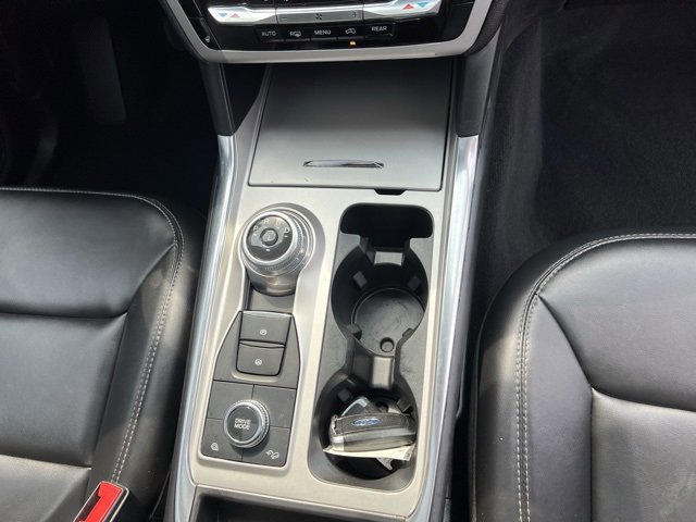Certified 2022 Ford Explorer XLT w/ Equipment Group 202A image 31