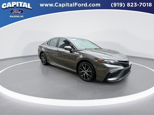 Used 2023 Toyota Camry SE image 8