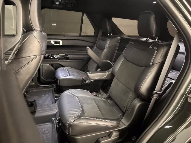 Certified 2024 Ford Explorer ST RWD image 30