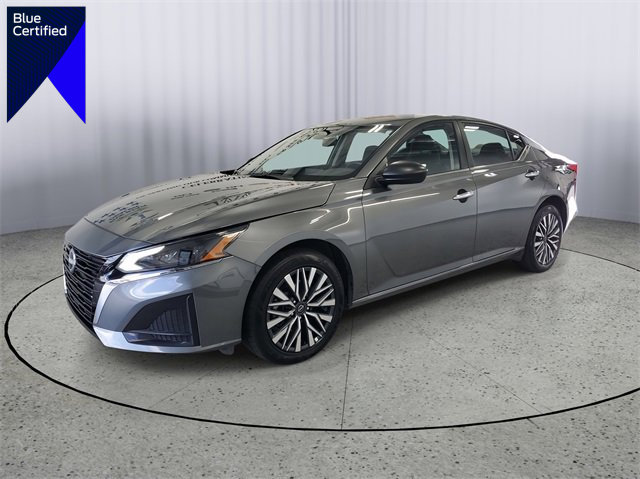 Used 2025 Nissan Altima 2.5 SV