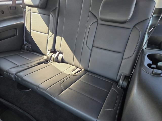 Used 2017 Chevrolet Suburban LT image 28