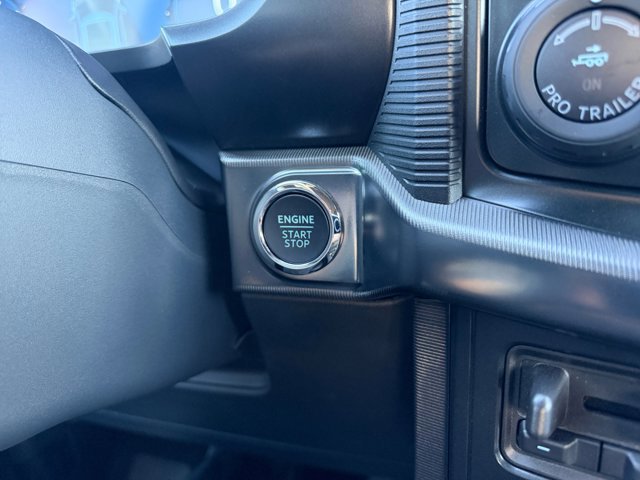 Certified 2025 Ford F150 Platinum w/ Equipment Group 702A High image 31