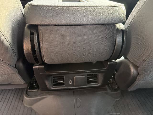 Used 2024 Chevrolet Silverado 2500 LT AWD/4WD image 34