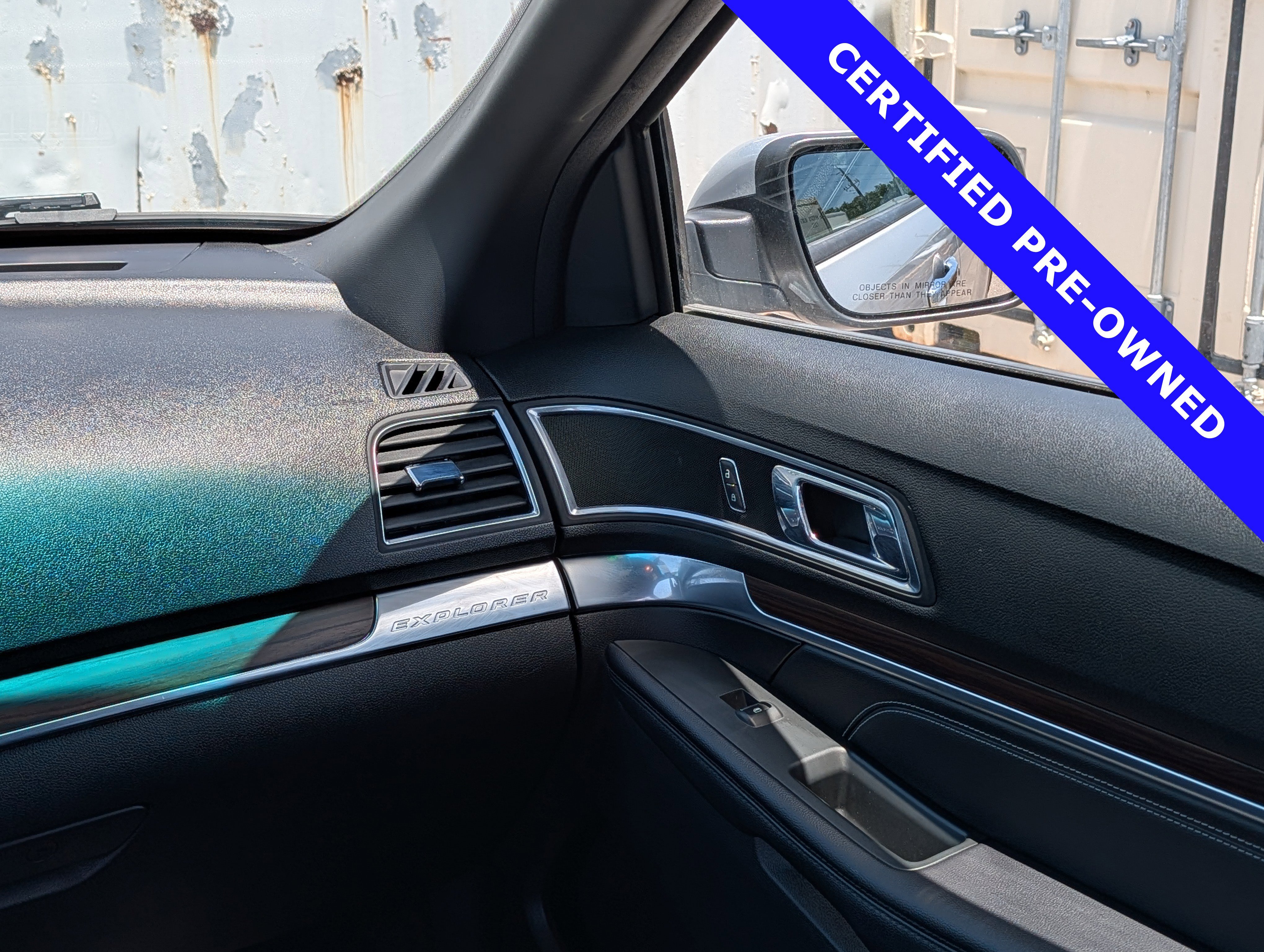 Certified 2017 Ford Explorer Limited AWD/4WD image 19