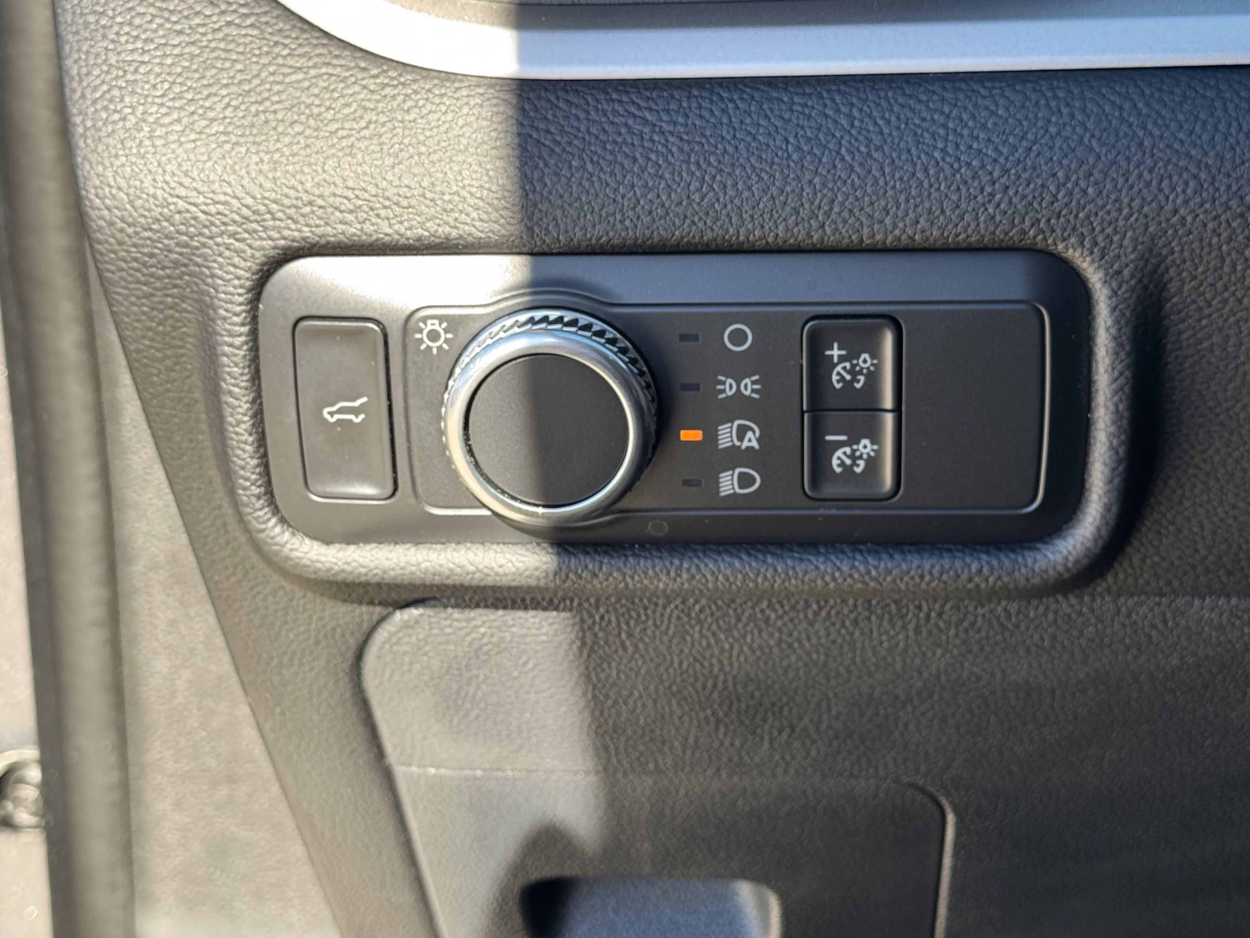 Certified 2021 Ford Explorer XLT image 23