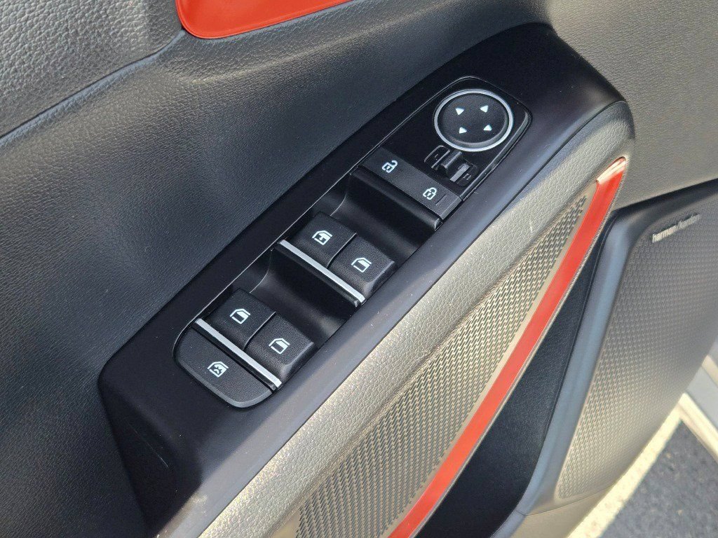 Used 2025 Kia Soul GT-Line w/ GT-Line Technology Package FWD image 18