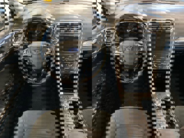 Certified 2020 Ford Fusion SE image 12