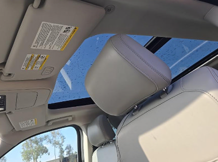 Certified 2025 Ford Expedition Active AWD/4WD image 8