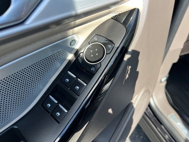 Certified 2023 Ford Explorer Platinum w/ Technology Package AWD/4WD image 12
