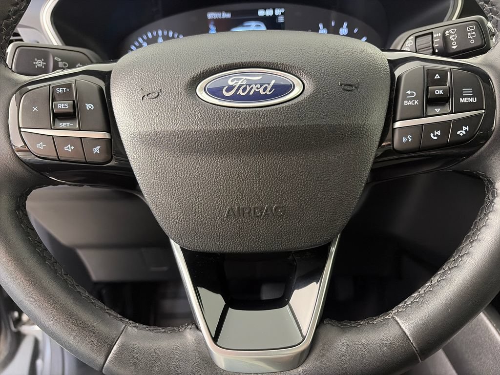 Certified 2022 Ford Escape SE w/ SE Sport Appearance Package AWD/4WD image 16
