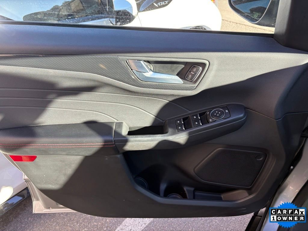 Certified 2024 Ford Escape ST-Line image 27