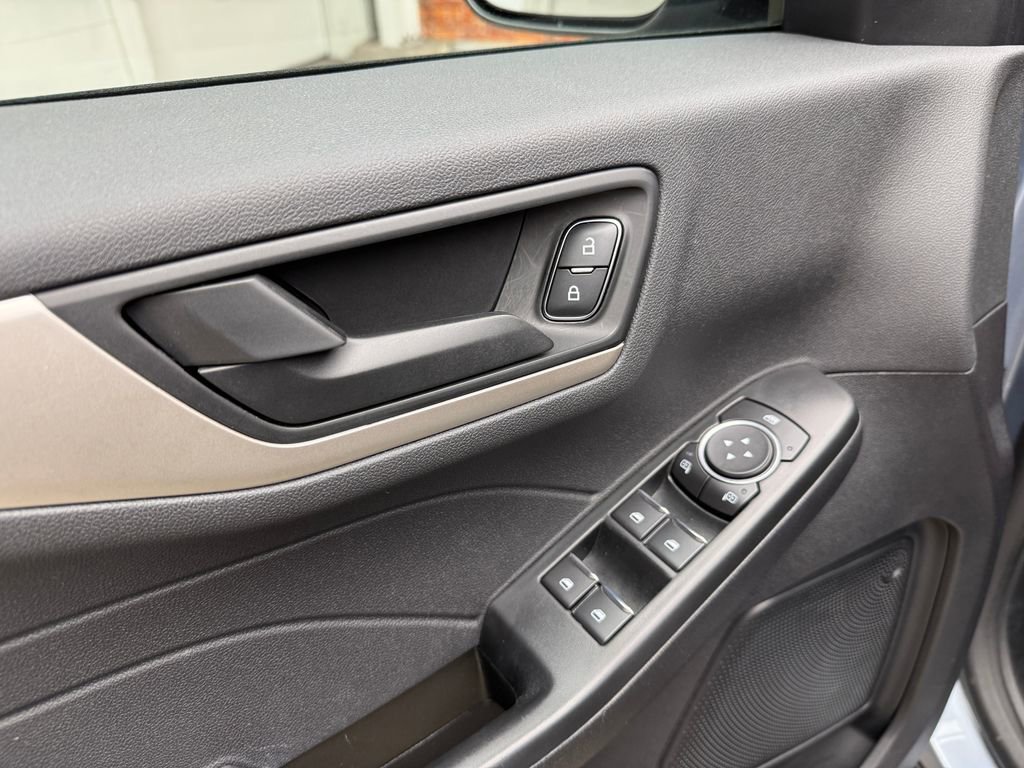 Certified 2022 Ford Escape SE w/ Convenience Package image 12