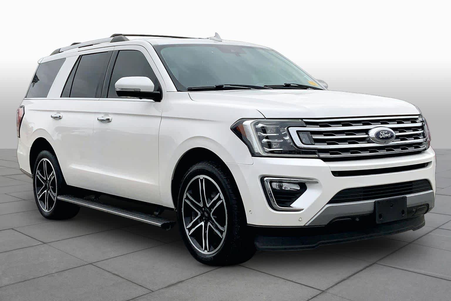 Certified 2019 Ford Expedition Limited w/ Texas Edition Package RWD image 3