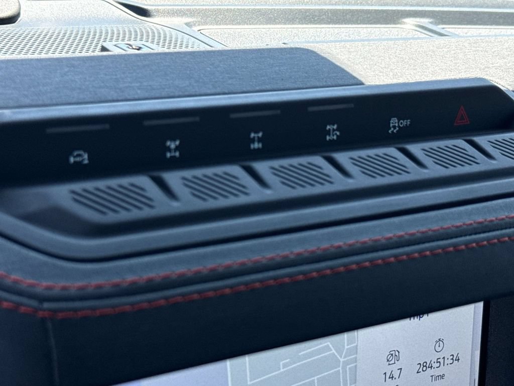 Certified 2025 Ford Bronco Raptor w/ Interior Carbon Fiber Pack AWD/4WD image 31
