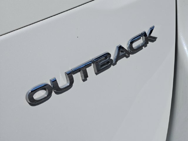 Used 2022 Subaru Outback Limited AWD/4WD image 18
