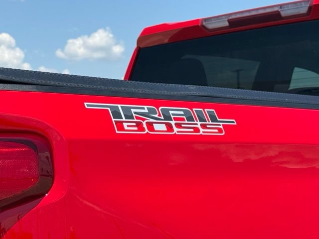 Used 2022 Chevrolet Silverado 1500 Custom Trail Boss AWD/4WD image 10