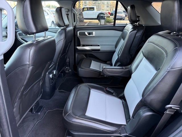 Certified 2022 Ford Explorer XLT w/ Equipment Group 202A image 12
