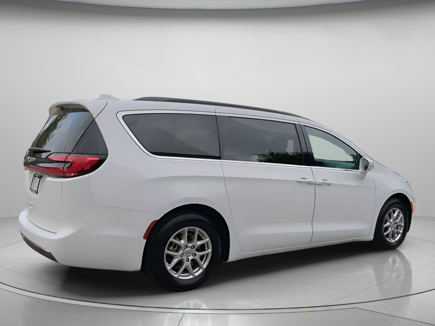 Used 2022 Chrysler Pacifica Touring-L FWD image 29
