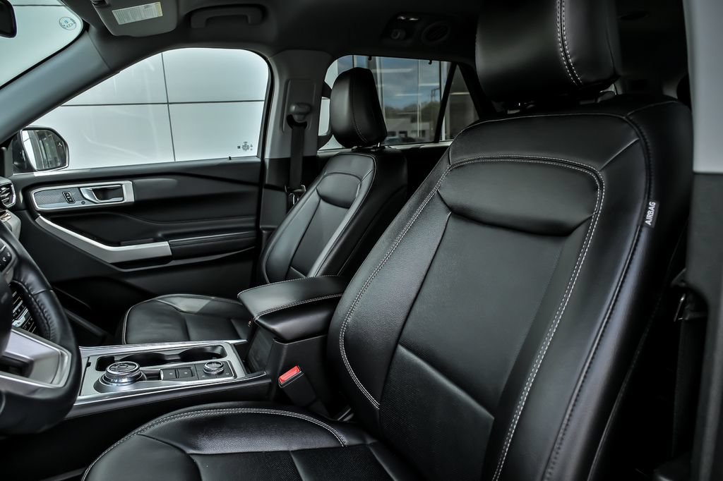 Certified 2023 Ford Explorer Limited AWD/4WD image 16