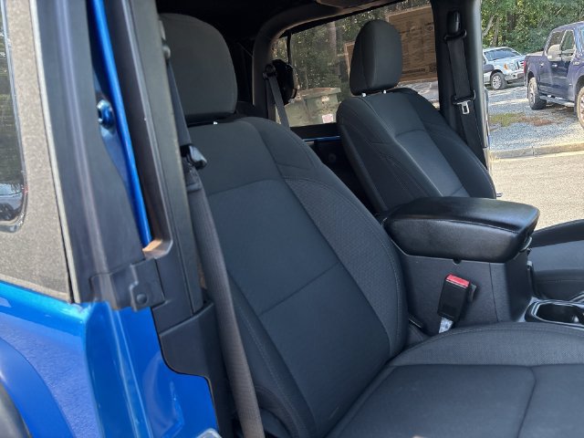 Used 2021 Jeep Wrangler Sport AWD/4WD image 23