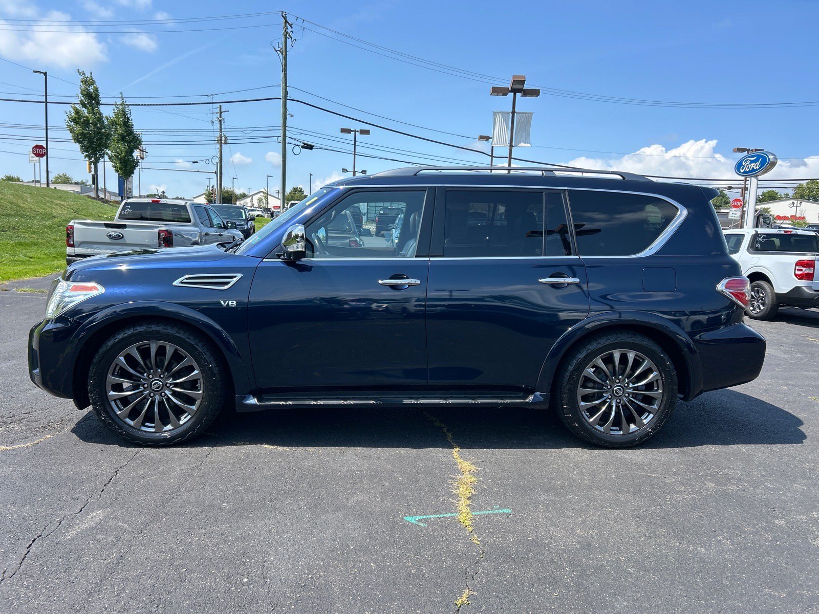 Used 2020 Nissan Armada Platinum w/ Platinum Reserve Package AWD/4WD image 5