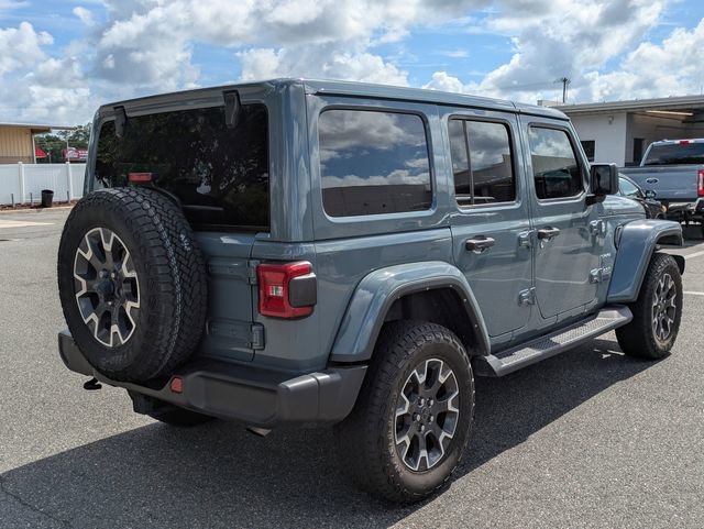 Used 2024 Jeep Wrangler Unlimited Sahara AWD/4WD image 3