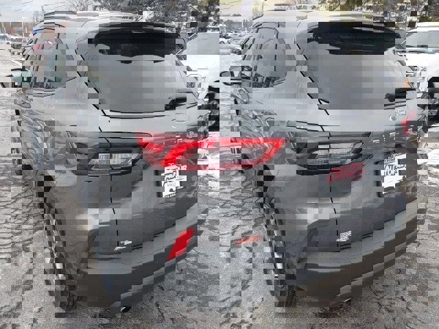 Certified 2025 Ford Escape ST-Line image 6