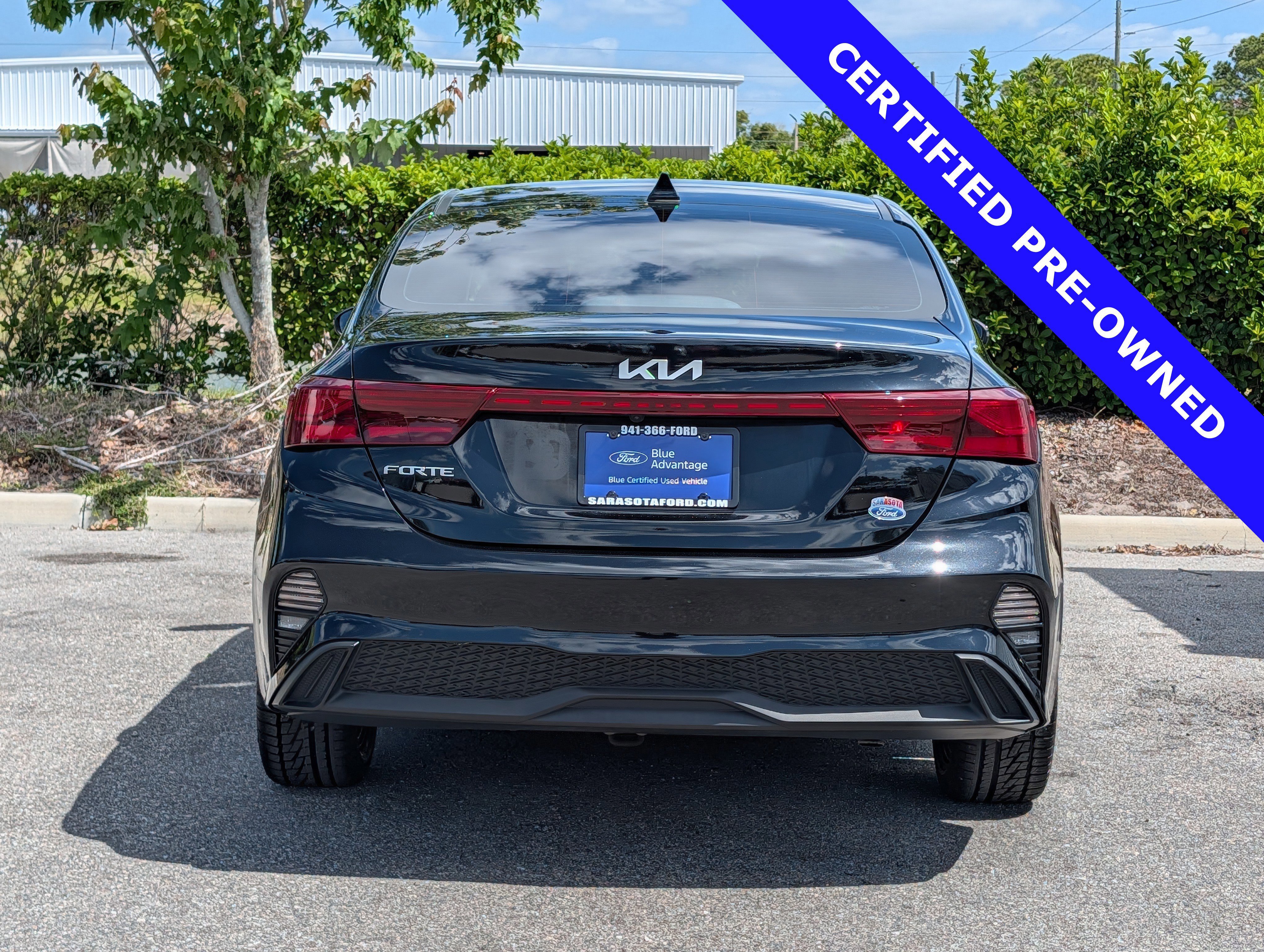 Used 2023 Kia Forte LXS w/ LXS Technology Package FWD video 3