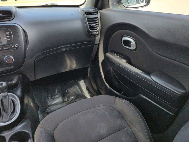 Used 2017 Kia Soul FWD image 17