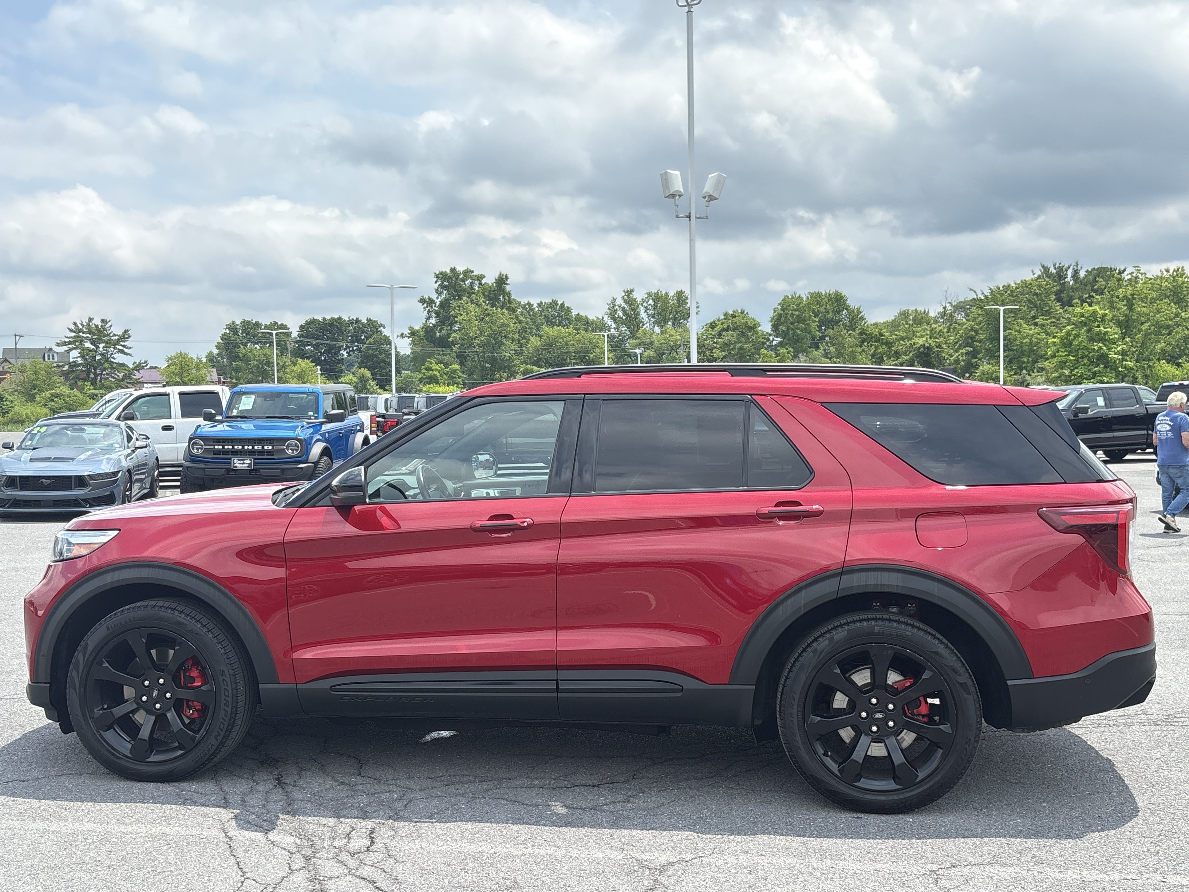 Certified 2021 Ford Explorer ST w/ Equipment Group 401A AWD/4WD image 12